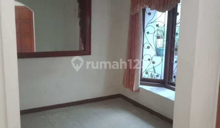 Rumah Strategis Lingkungan Tenang Akses Mudah ke Bandung di Graha Indah Cimindi