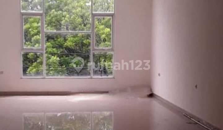 Super Strategis, Ruko 3 LT Mainroad Sayap Pelajar Pejuang Bandung
