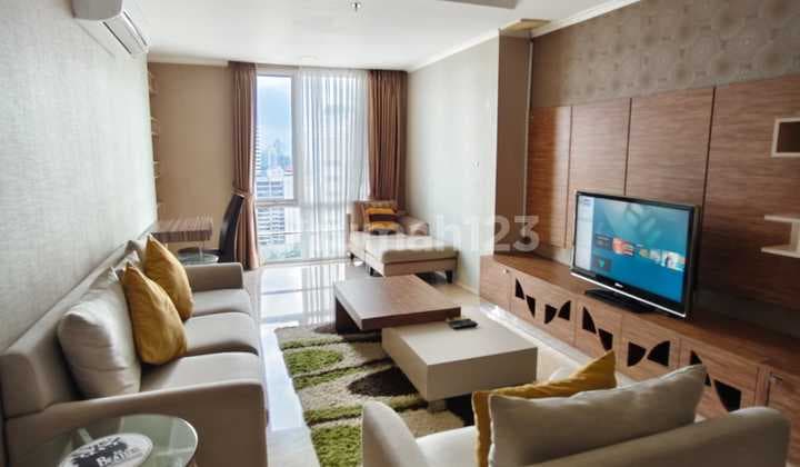 SEWA APARTEMEN FX MALL SUDIRMAN 3 BEDS PRIVATE LIFT