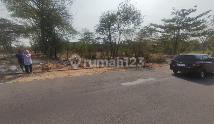 Strategic Land near Ciperna Toll Access for Containers