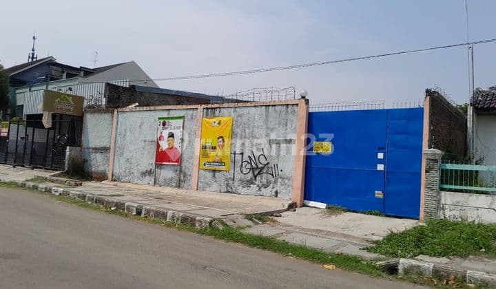 Tanah strategis full tembok keliling sebrang CSB Mall