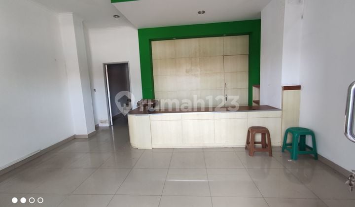 Strategic shophouse in Cirebon city