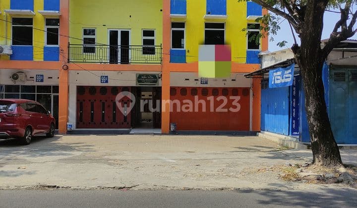 Ruko di kawasan kampus kota Cirebon