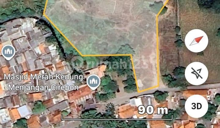 Tanah Padat Belakang Bandara Akses Truk