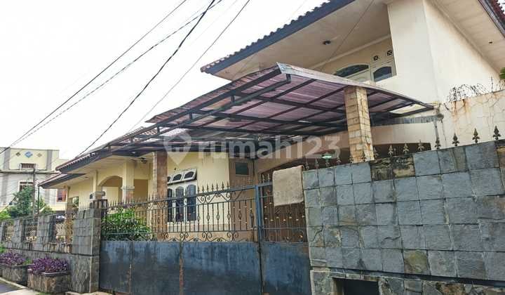 Rumah Lama Hoek di Perum Pondok Jaya Sek 5 Tangerang Selatan