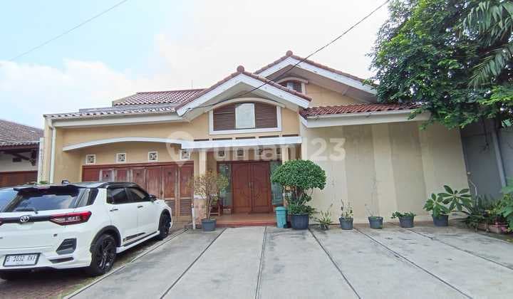 Rumah Cipete Area Di Jl Abuserin Di Cilandak Jak Selatan