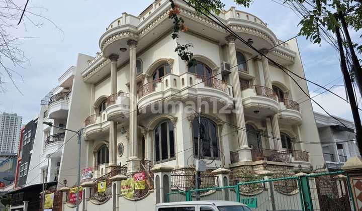 Rumah Under Value di Pluit Karang Molek Ada Basement