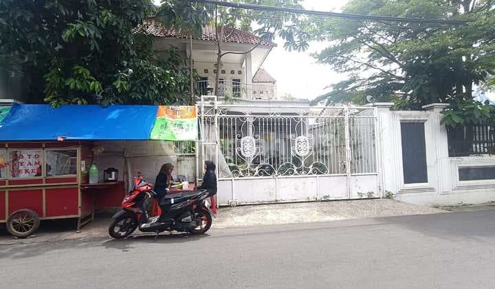 Rumah Lelang Lenteng Agung Lokasi Depan Jalan Raya