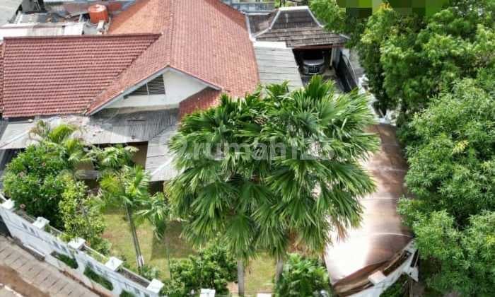 Rumah Senopati Hook Dijual - Harga Di Bawah Pasar,lokasi Elit!