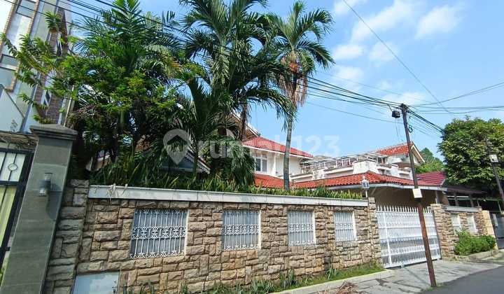 Rumah, 2 Lantai di Jl H.saili di Kemanggisan