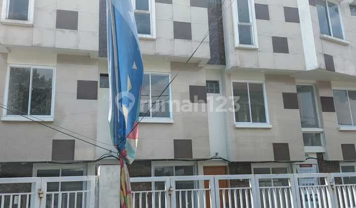 Komplek Puri Kemang di Jl Puri Mutiara di Cipete