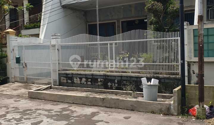 Rumah Dikomplek Pluit Sakti di Pluit