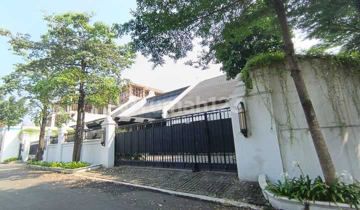 Rumah Di Komplek Pn Sandang Di Bangka Jakarta Selatan