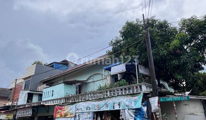 Rumah Lama Hoek di Jl Kayu Putih V Pulo Gadung Jakarta Timur