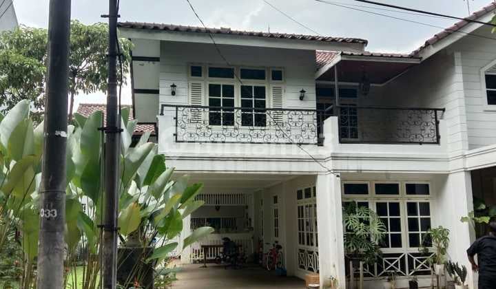 Rumah Mewah di Bumi Karang Indah di Lebak Bulus