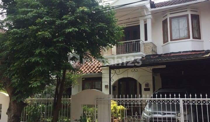 Rumah 2 Lantai, Asri,5 Menitan ke Tol Krukut,Komplek Graha Cinere