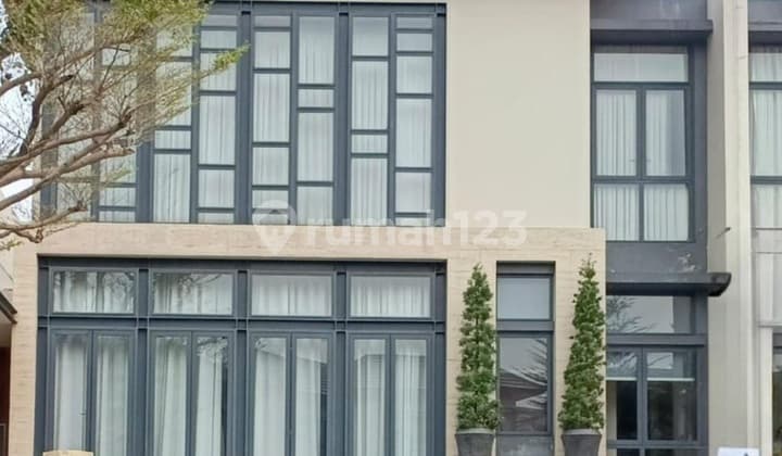 Jual Rumah Mewah (Sultan) Lancewood,Navapark BSD City Tangerang