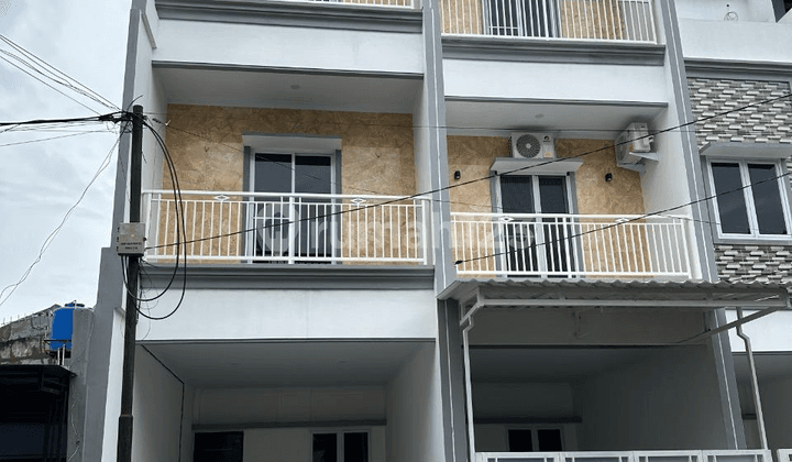 Jual Rumah Inden Angsana Raya Kebon Jeruk Jakarta Barat