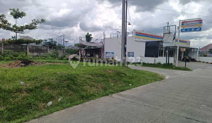 Tanah depan perumahan di Jambe Tangerang cocok untuk Alfa Mart