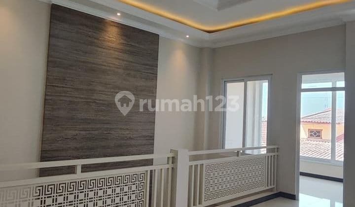 Rumah 2 Lantai Manukan Surabaya Barat Dekat Citraland Pakuwon Mall Tengah Kota Margomulyo