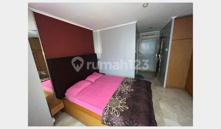 Excellent Unit, Well Equipped With Comfy 2 Bedrooms At Beverly Tower Condominium, Just 12 Minutes To Fatmawati MRT