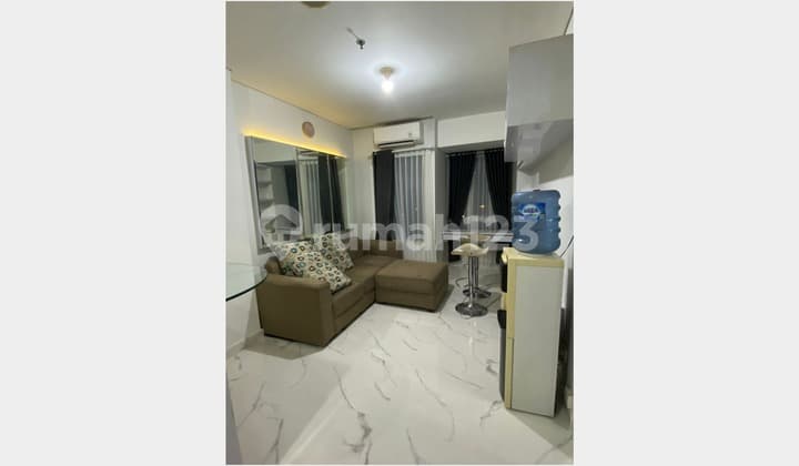 Comfortable And Peaceful Unit With Nice 2 Bedrooms At Nifarro Park Apartment, Strategic Location