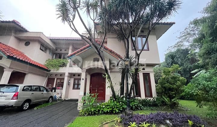 Very Nice Town House, Spacious And Big Garden One Gate 24 Hours Security, Comfy 3 Bedrooms At Cipete Area