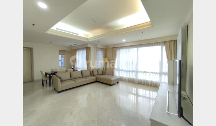 Elegan, High Class Apartment, Fully Furnished dan Harga Terjangkau di Scbd Suites, Lokasi Sangat Strategis