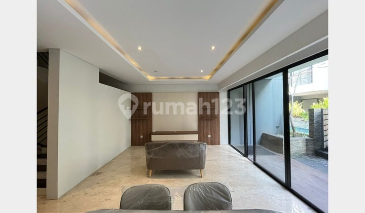 Beautiful Modern 3 Level House In A Compound With 5 Bedrooms At Kemang Famous Area