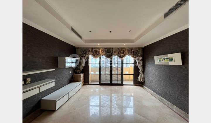 Modern Unit High Quality with Comfy 3 Bedrooms at Kusuma Chandra, Prime SCBD Area