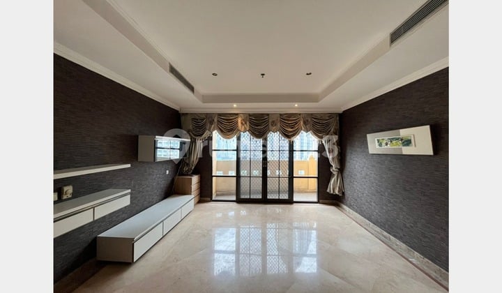 Modern Unit High Quality with Comfy 3 Bedrooms at Kusuma Chandra, Prime SCBD Area