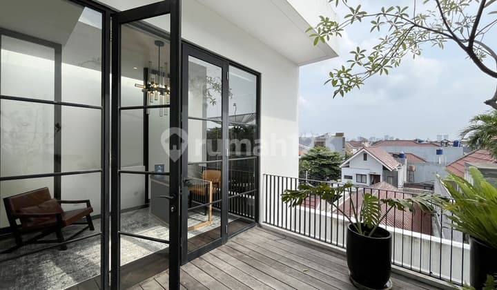 Jual Townhouse Pondok Indah, Kebayoran Lama, Jakarta Selatan