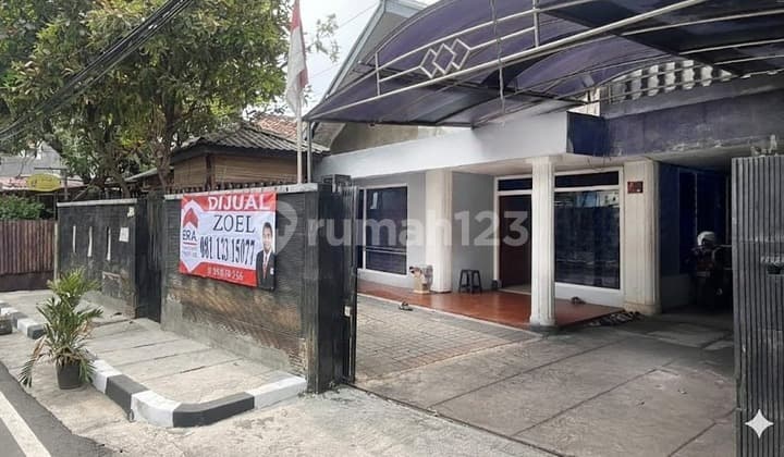 Rumah Kos Strategis! Investasi Aman, di Jantung Jakarta Pusat!