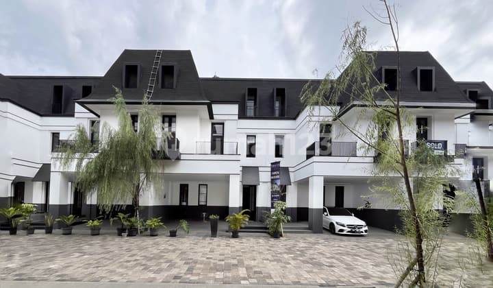 Jual Cepat Rumah Townhouse Di Pondok Indah, Jakarta Selatan