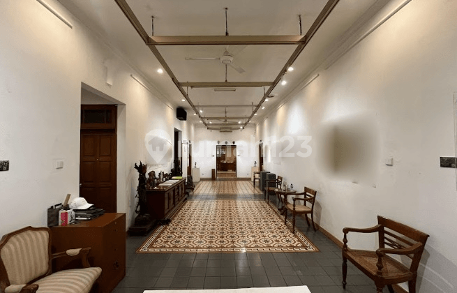 RUANG USAHA KOMERSIAL DI TANAH ABANG AREA, COCOK UNTUK BANGUN GEDUNG