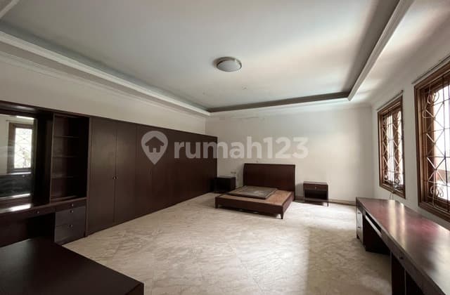 RUMAH JALAN WIJAYA KEBAYORAN BARU