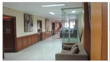 Ruko 3 Gandeng Di Cikini Raya