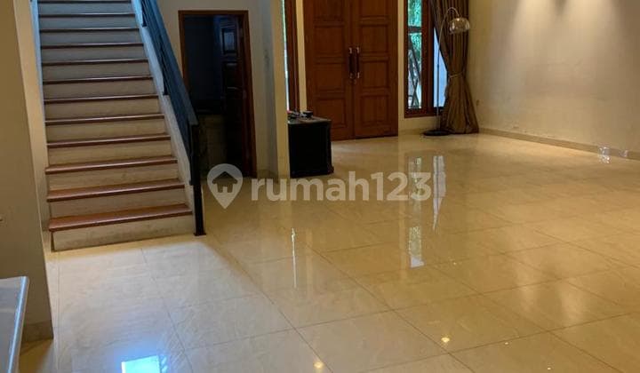 Rumah di Taman Patra Kuningan