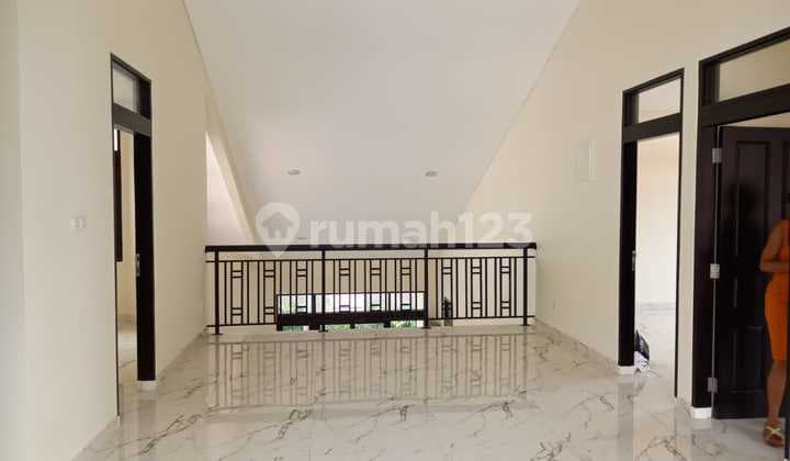 Rumah Menteng Baru Renovasi