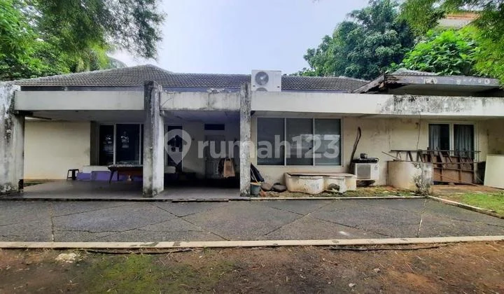 Rumah Lama 1 Lantai Hitung Tanah, Senopati Kebayoran Baru Rumah Lama 1 Lantai Hitung Tanah, Senopati Kebayoran Baru