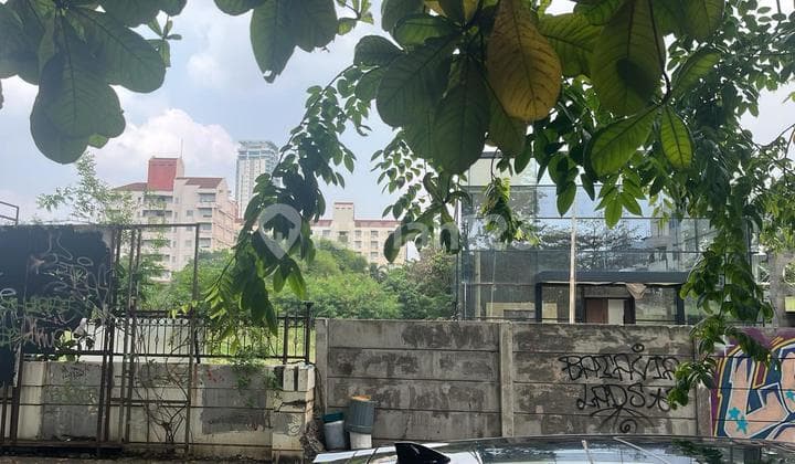Tanah Komersial di Jalan Letjen S Parman