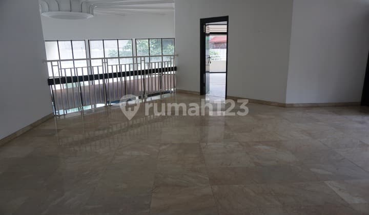 RUMAH DI JALAN BANGKA, JAKSEL