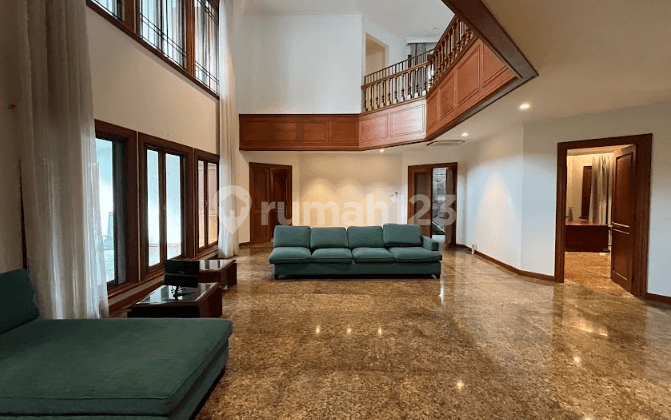 HOUSE IN THE PONDOK INDAH AREA NEAR KENCANA SCHOOL