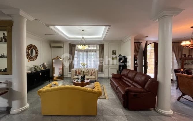 RUMAH DI GUNTUR, JAKARTA SELATAN