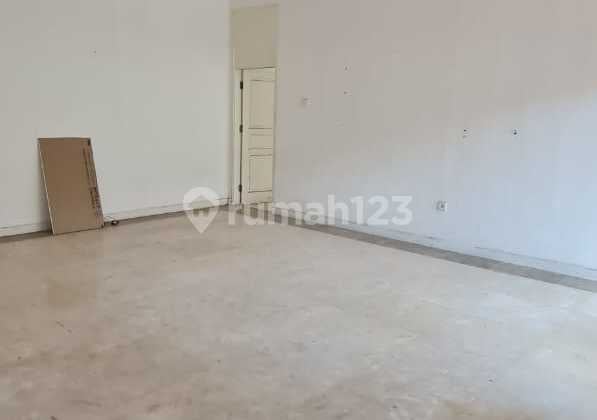 House in Patra Kuningan Prime