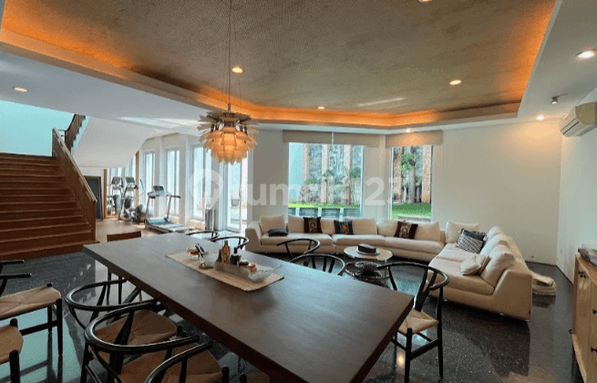 READY-TO-OCCUPY LUXURY HOUSE IN MENTENG