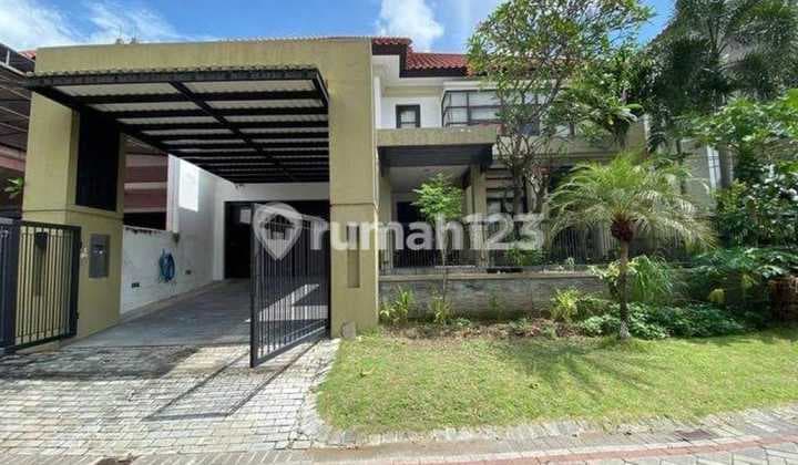 Dijual Rumah Furnish Mewah di Perum Graha Famili