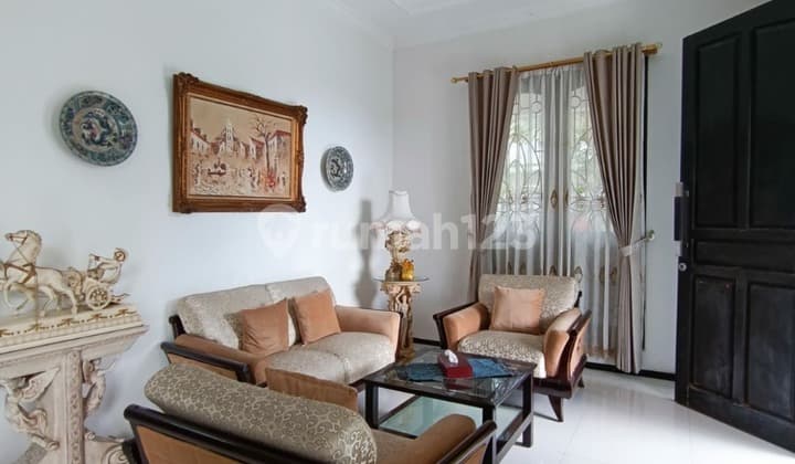 Sold Classic Split Level Ready-to-Occupy House Villa Bukit Indah