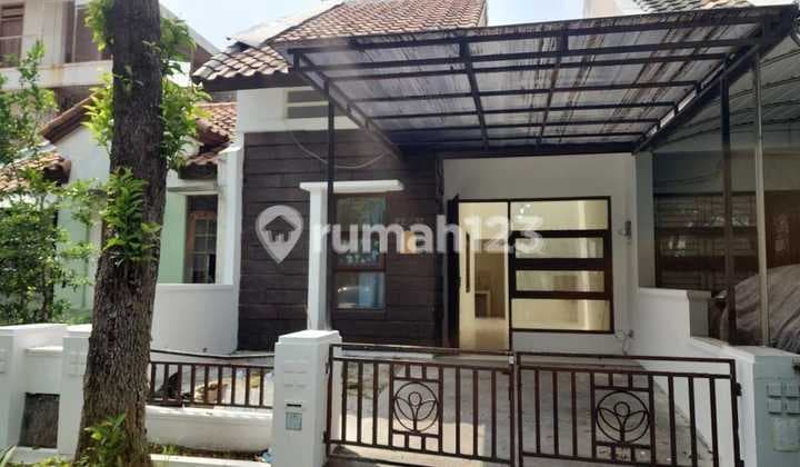 For Sale: Nice Cheap House in Alam Hijau, Citraland Surabaya