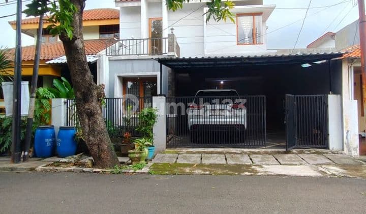 Turun Harga Dijual Rumah Second Dalam Komplek di Duren Sawit - Jakarta Timur.